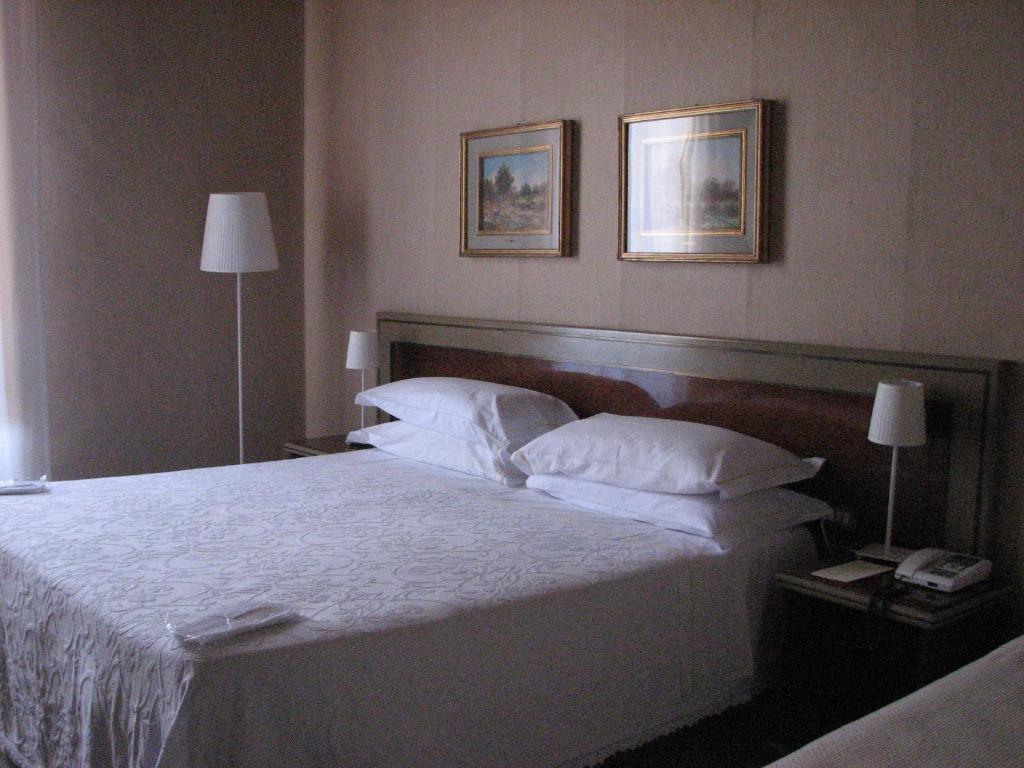 Hotel Aquila Bianca ออร์เวียโต ห้อง รูปภาพ